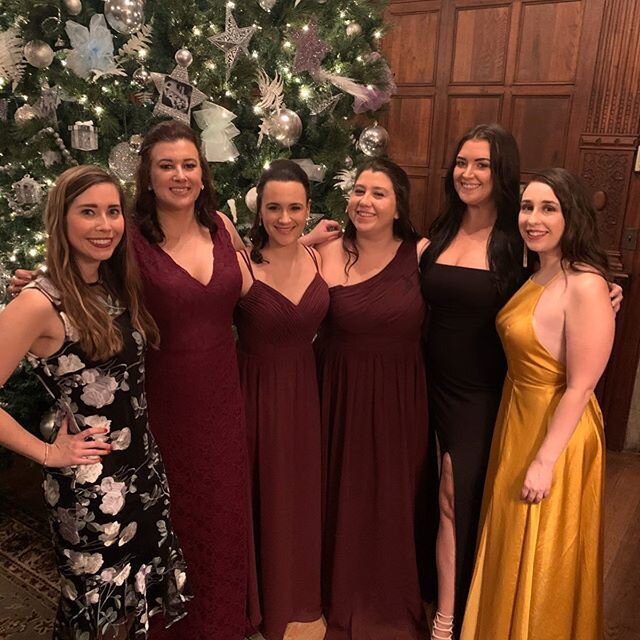 So much fun last night celebrating @vicki_in_pjs and @erik__s with some of my oldest friends. Time flies by when we don&rsquo;t see each other but it&rsquo;s always like nothings ever changed. .
.
.
.
.
#oldfriends #wedding #winterwedding #bestfriend