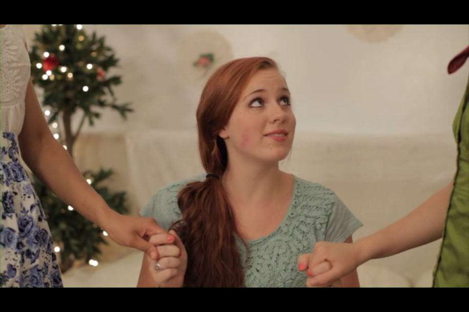 Bridesmaids - Cant decide who she loves more