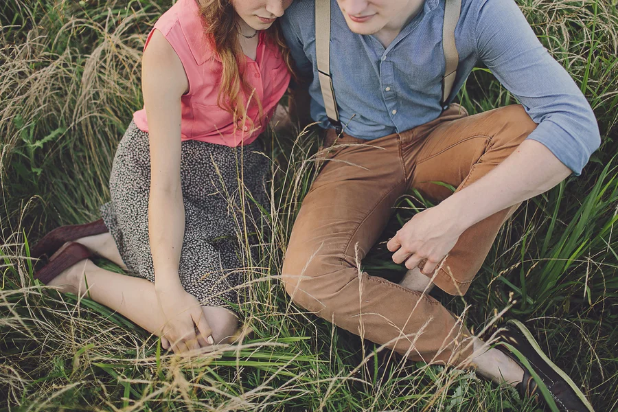 Whitney_Hoerr_Brooke_Courtney_Photography_JayBlytheEngagements017_low.jpg