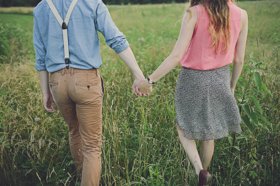 Whitney_Hoerr_Brooke_Courtney_Photography_JayBlytheEngagements073_low.jpg
