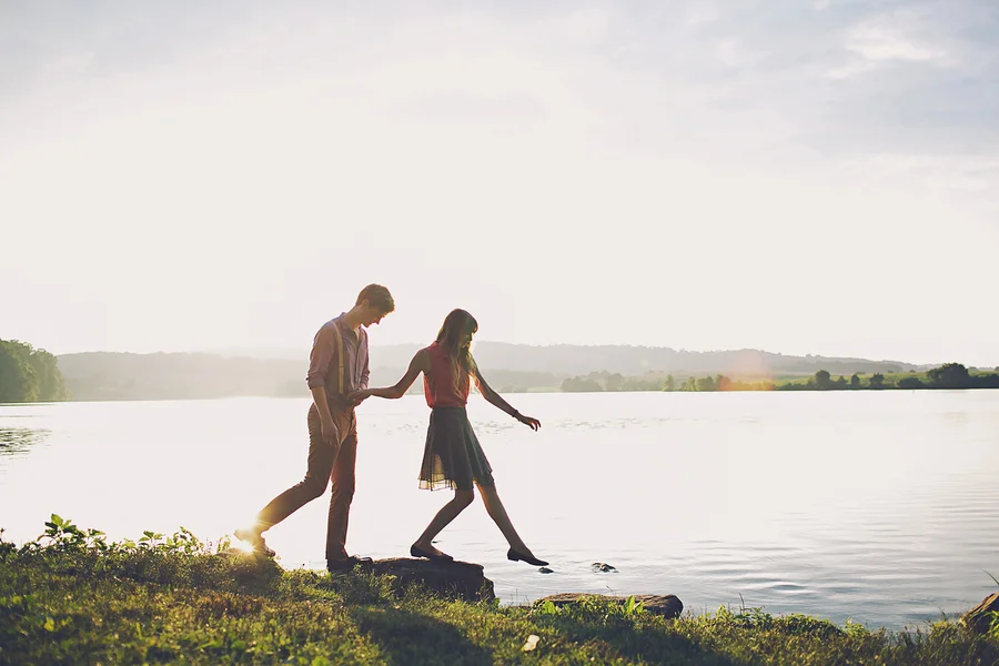 Whitney_Hoerr_Brooke_Courtney_Photography_JayBlytheEngagements098_low.jpg
