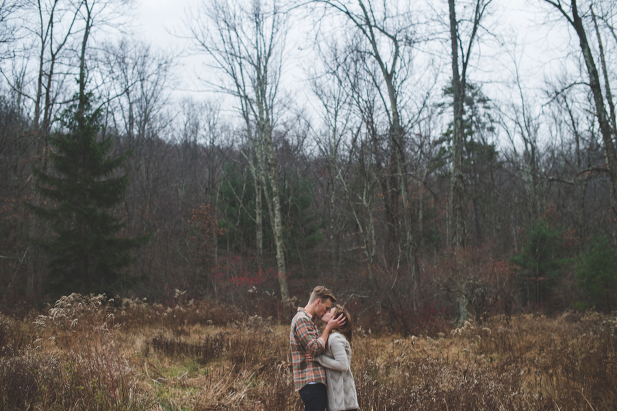 Parascand_Souders_JESSICA_OH_PHOTOGRAPHY_joshandkaitlinengaged122_low.jpg