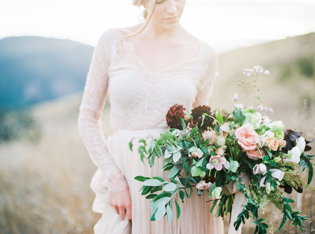 FALL HOLMAN RANCH SHOOT | Engaged & Inspired Wedding Planning