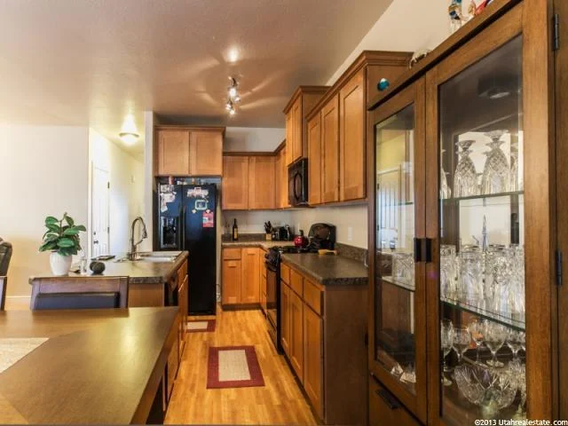 MLS# 1148400 (New Construction) List Date 3/20/2013 2128 square feet--3 bed / 3 bath 14782 Deer Park Lane Draper, Utah 84020 Call Reed at 801-859-5057 to get more information and make an appointment to see this home today. >>Click here for LIST PRICE and more information. Listing Brokerage: D.R. Horton inc.