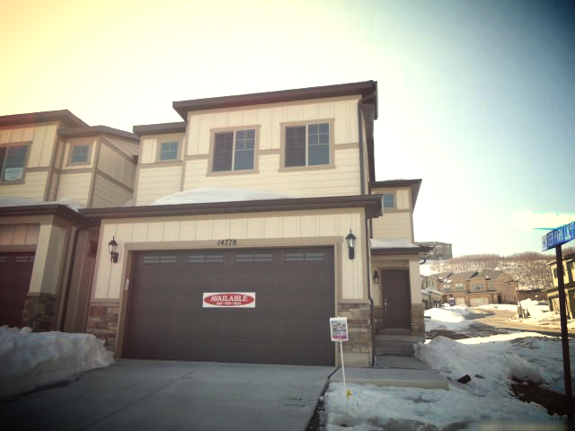 MLS# 1142522 (New Construction) List Date 2/16/2013 2162 square feet--3 bed / 2 bath 14778 South Cardiff Draper, Utah 84020 Call Reed at 801-859-5057 to get more information and make an appointment to see this home today. >>Click here for LIST PRICE and more information. Listing Brokerage: D.R. Horton Inc. 