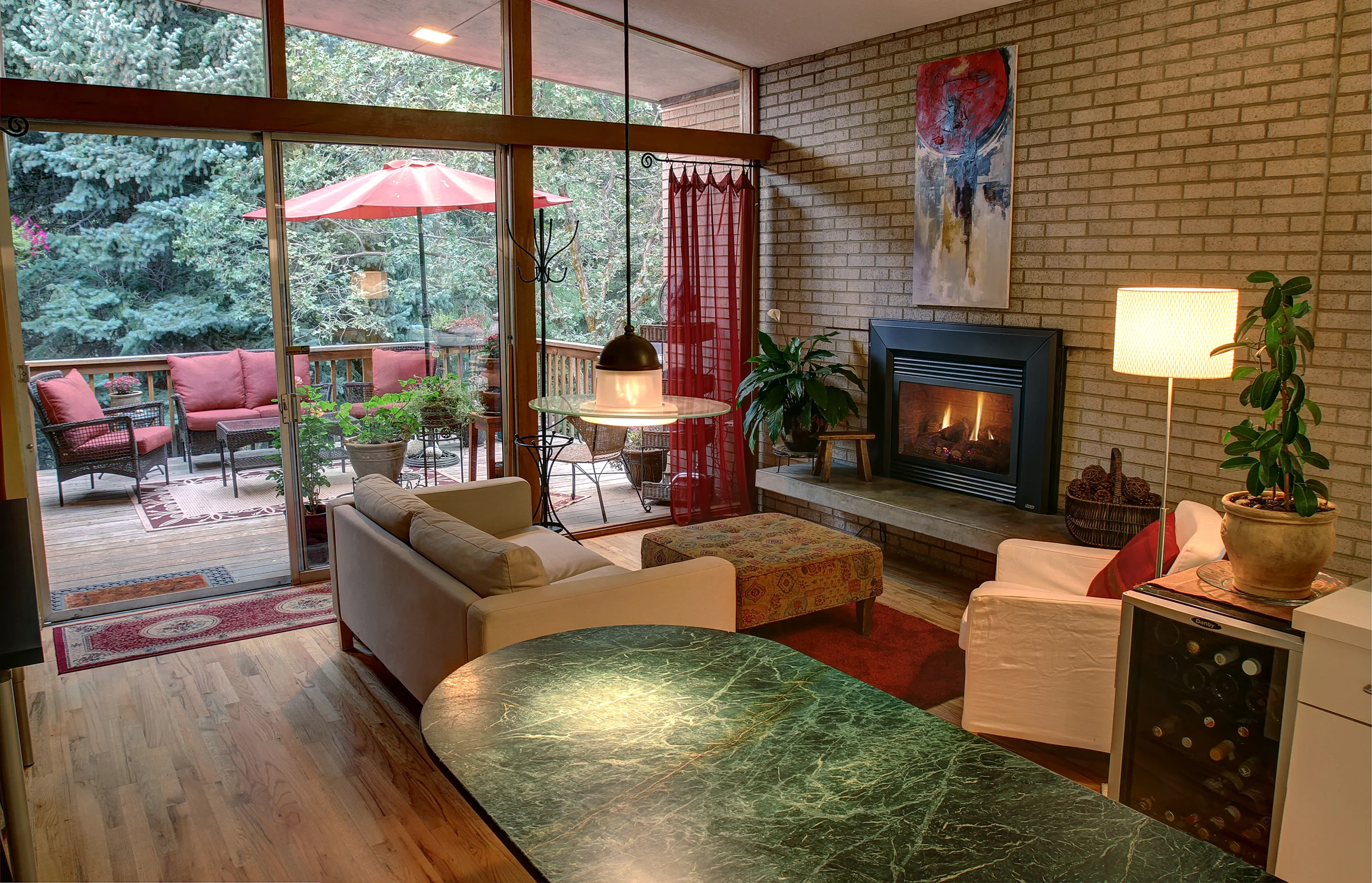 According to the Wall Street Journal, listings of homes with photos taken by professionals have about 61% more views than listings without.