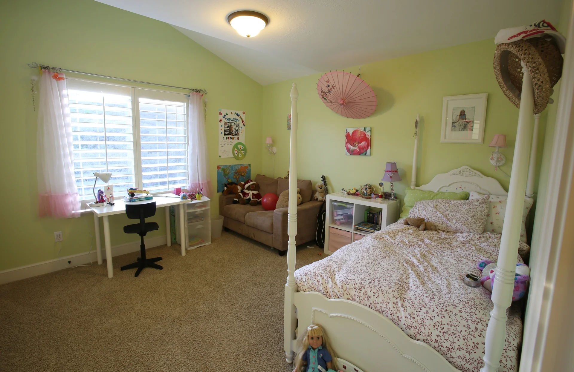crest_bedroom2b.jpg