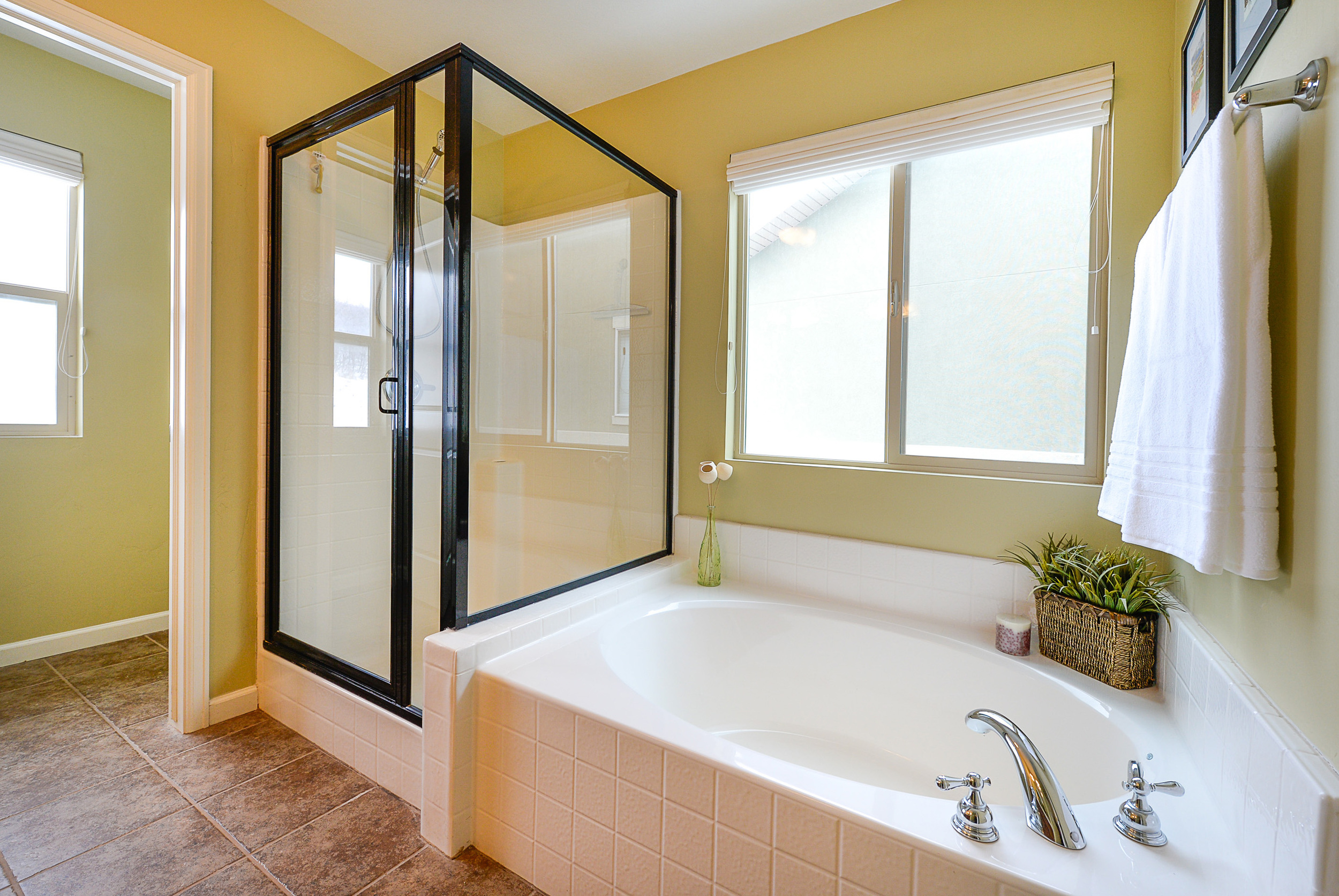 Master bath2.jpg