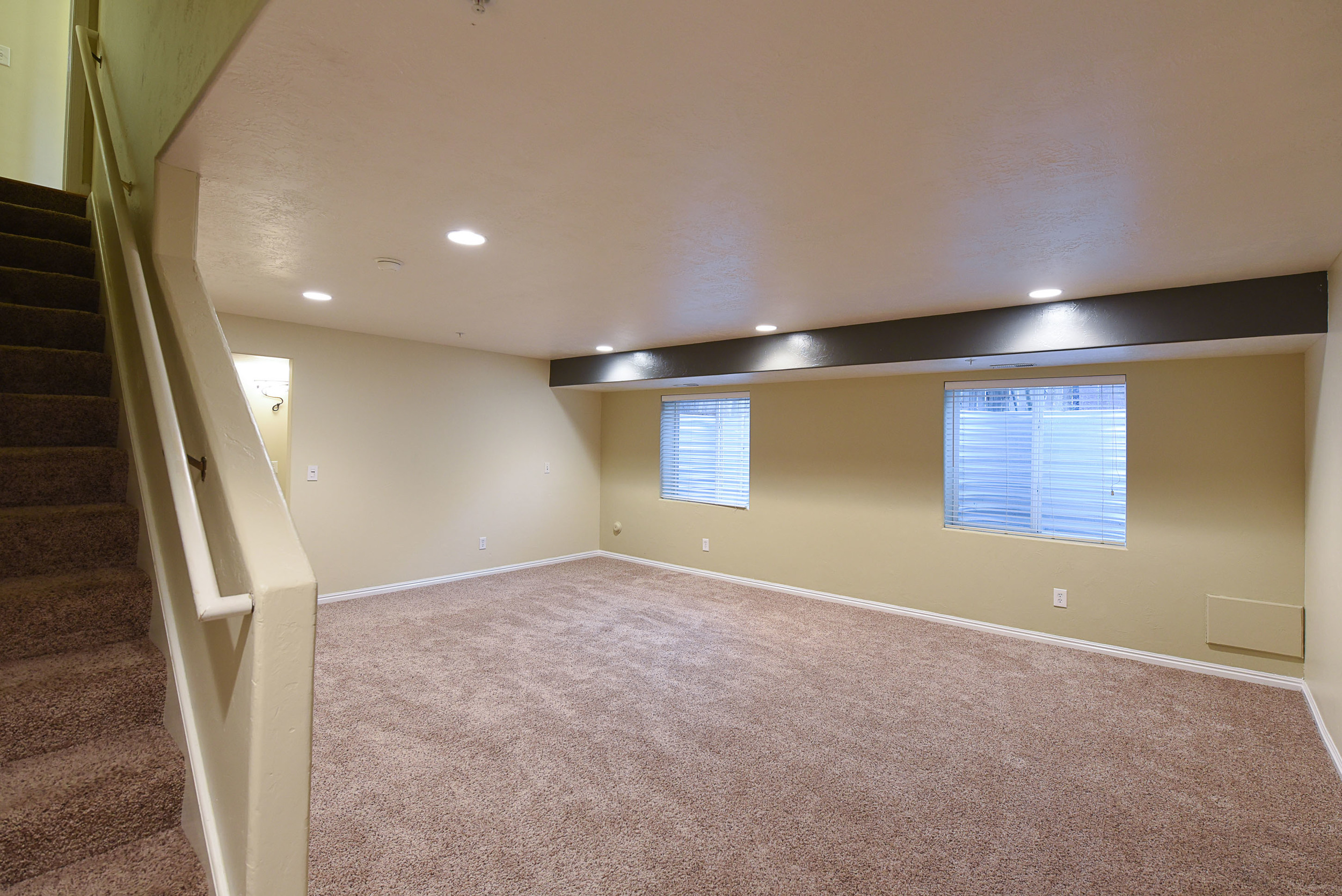 basement1.jpg