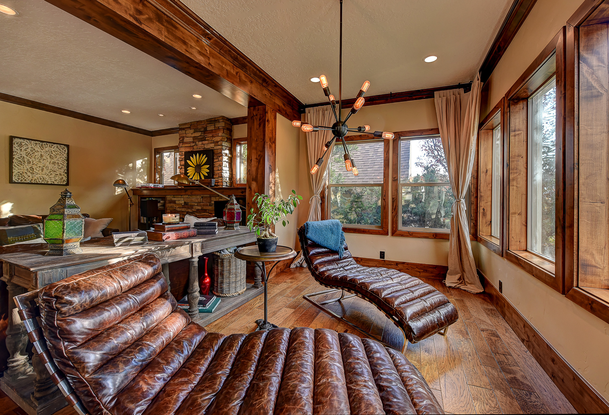Sitting room.jpg