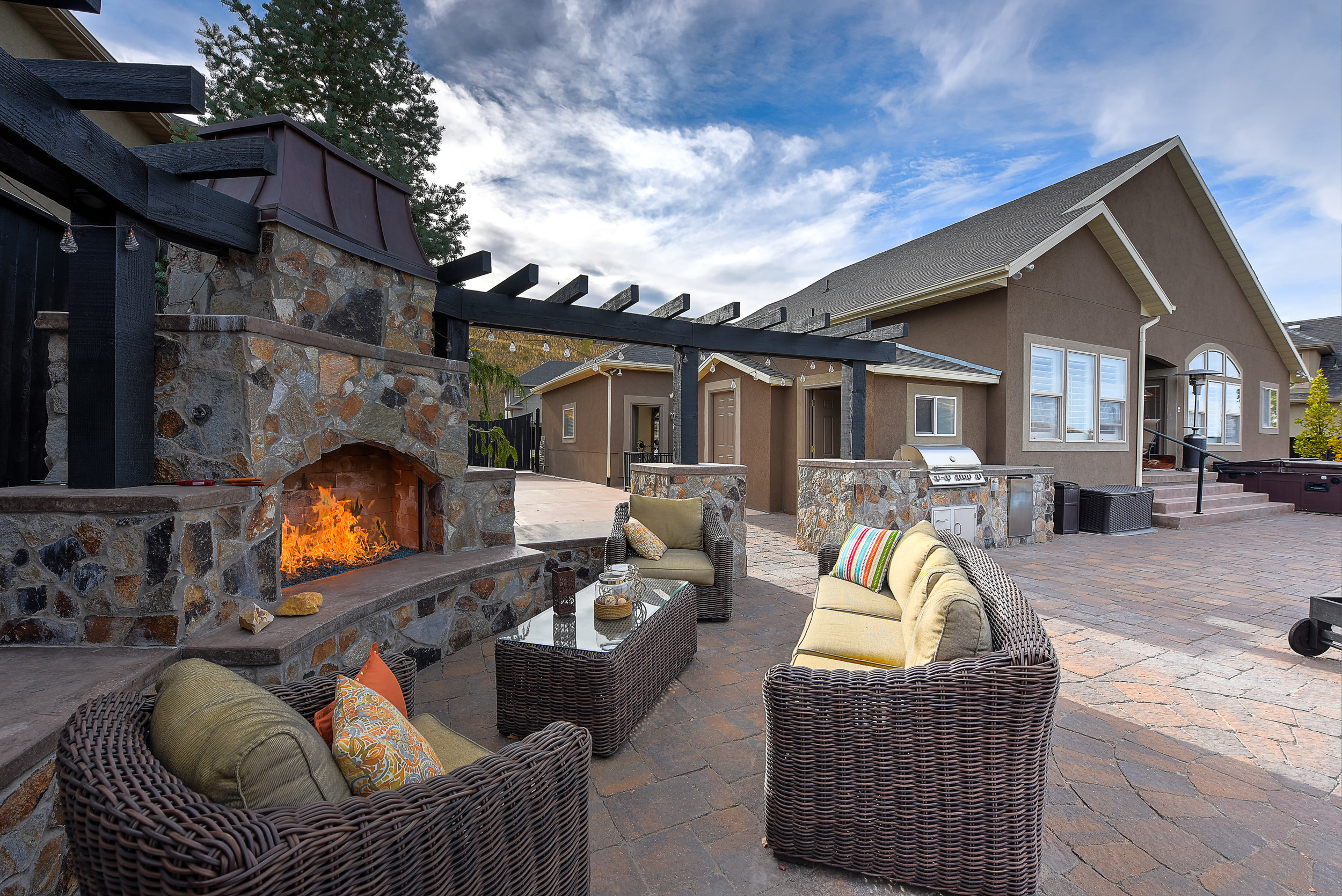 patio1.jpg