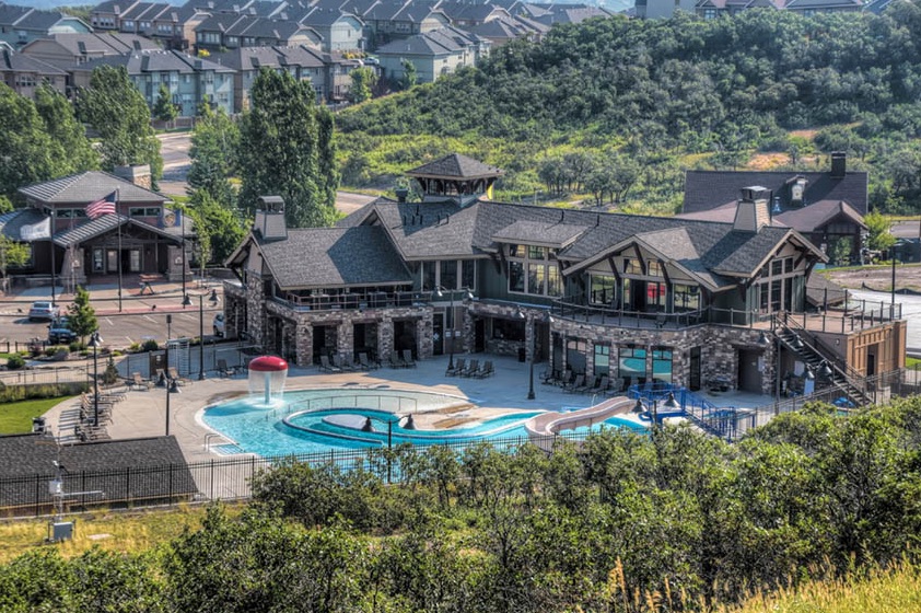 Suncrest pool2a.jpg