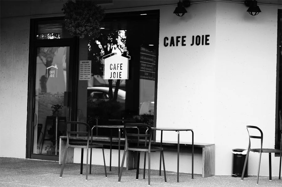 cafejoie30.jpg