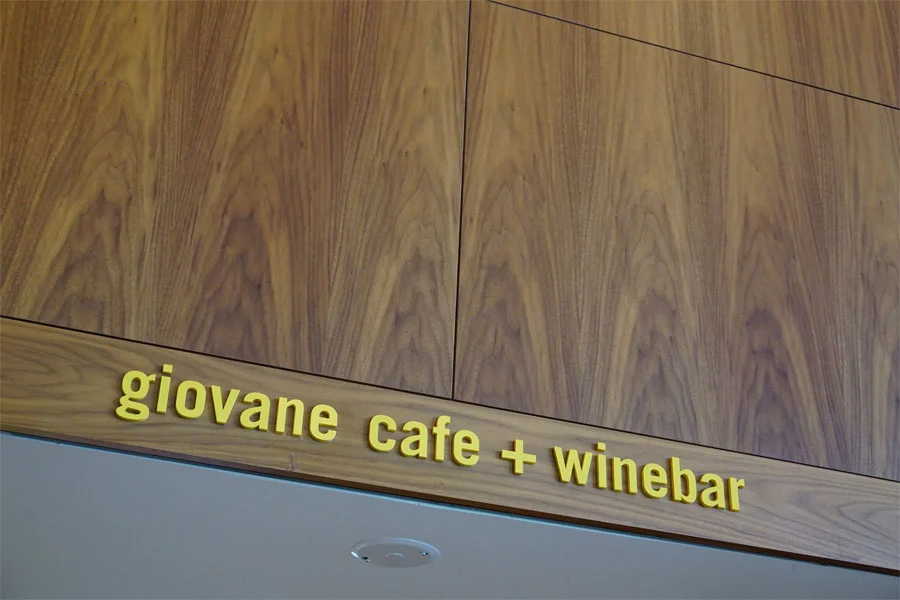 giovanecafe06.jpg