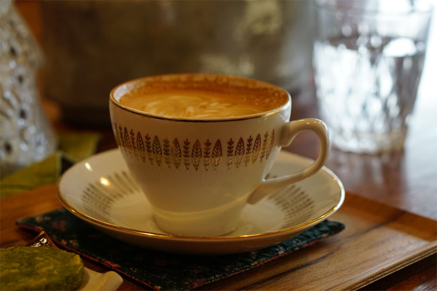 bashocafechristmas01.jpg
