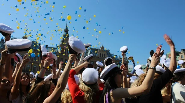 Studenten närmar sig...