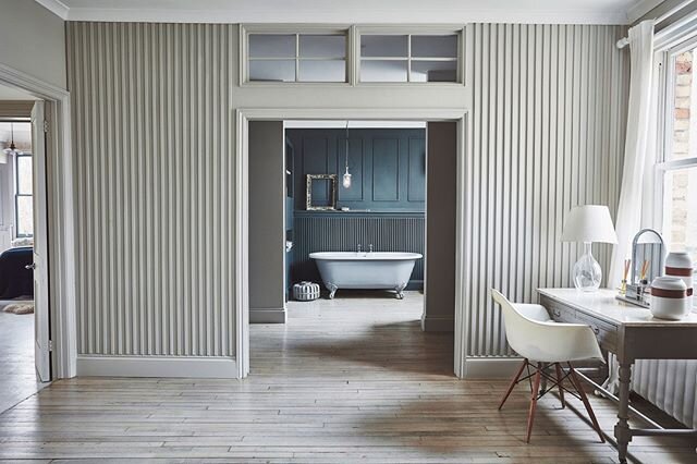 And we are off! 1st day of the location house being reopened -seemed to go well - lovely happy crew all super considerate - Will wearing masks is the new normal? ⁠
⁠
Image from master ensuite shot for www.6ixteenhouse.com ⁠
⁠
⁠
⁠
#bathroom #interiord