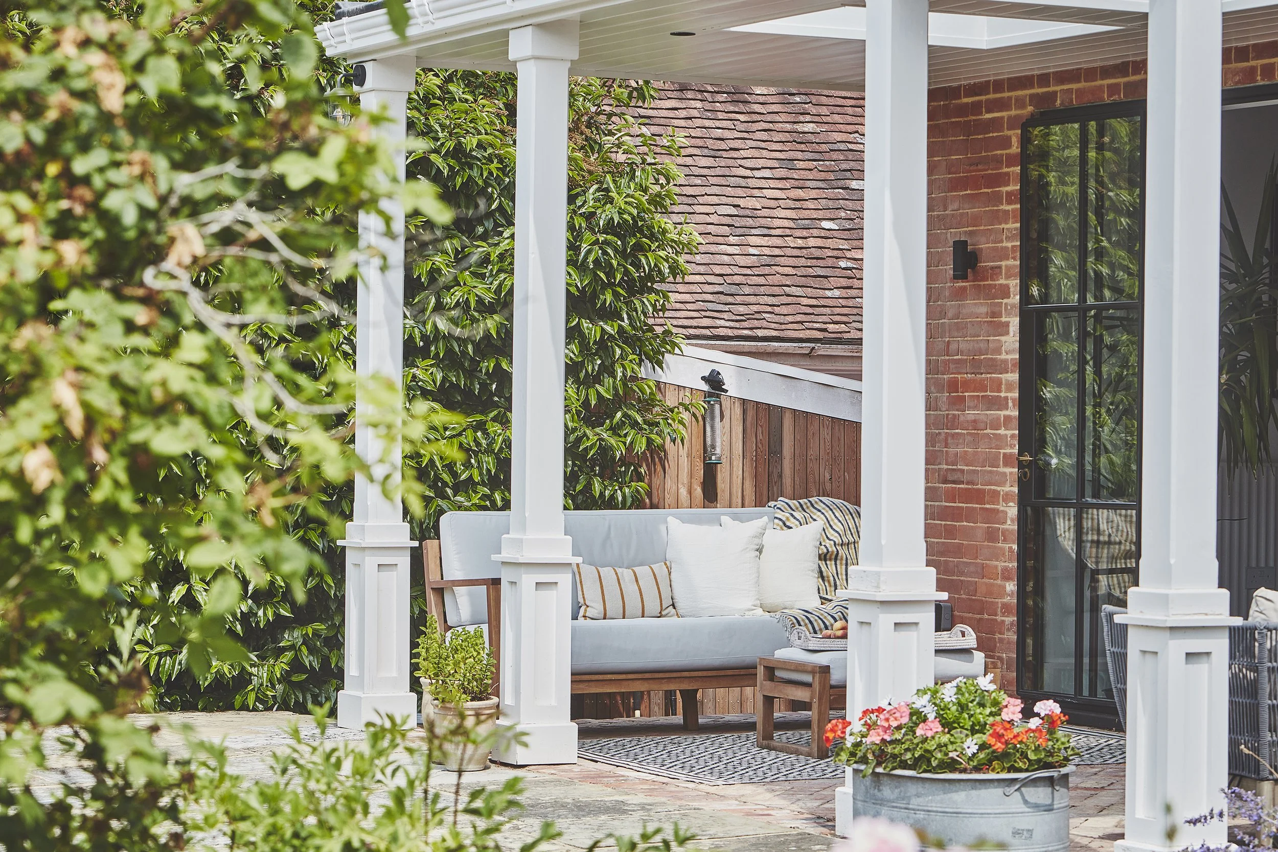 6ixteen Country House - Veranda 7.jpg