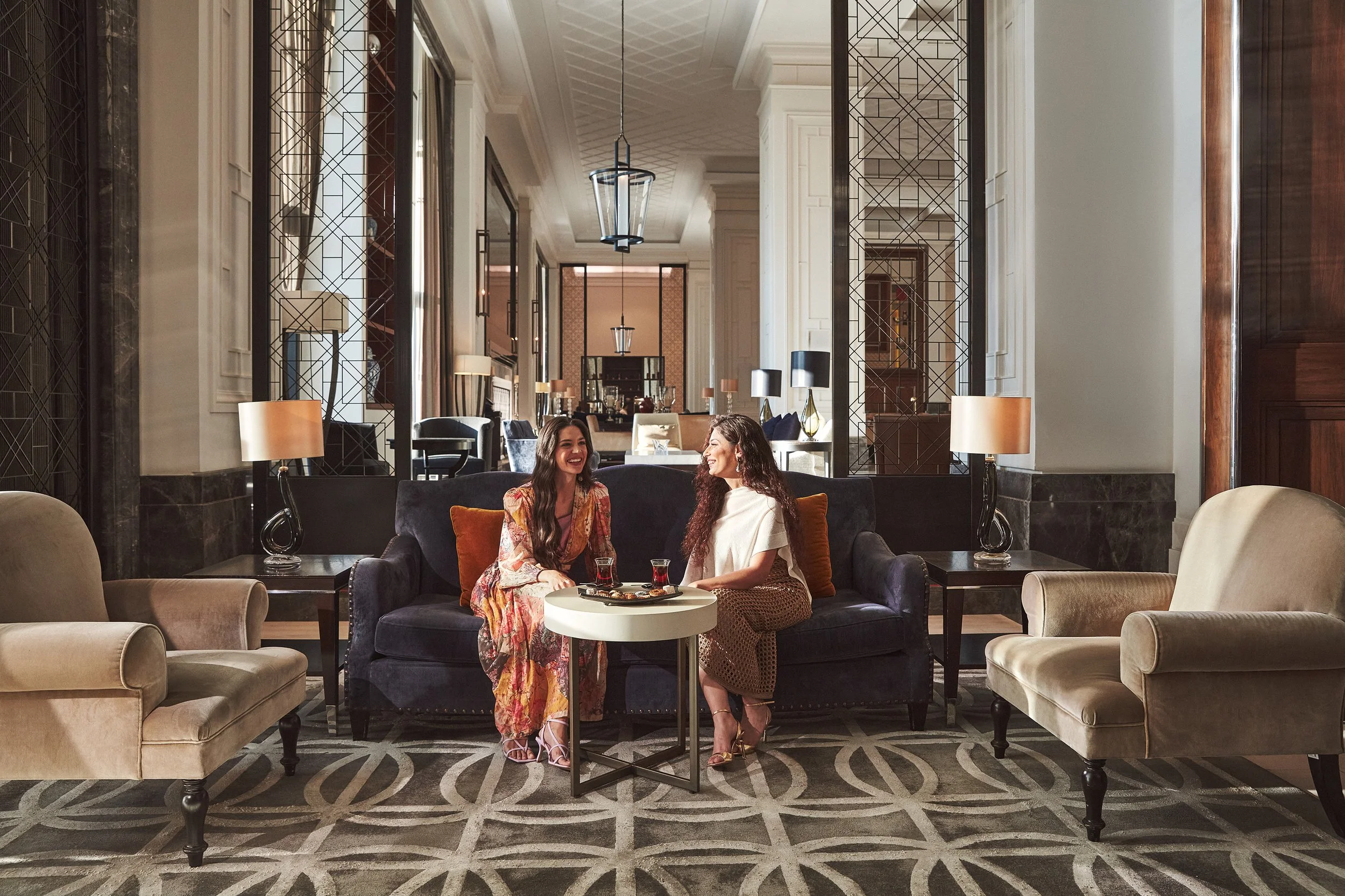 Grand Bar 1040.jpg