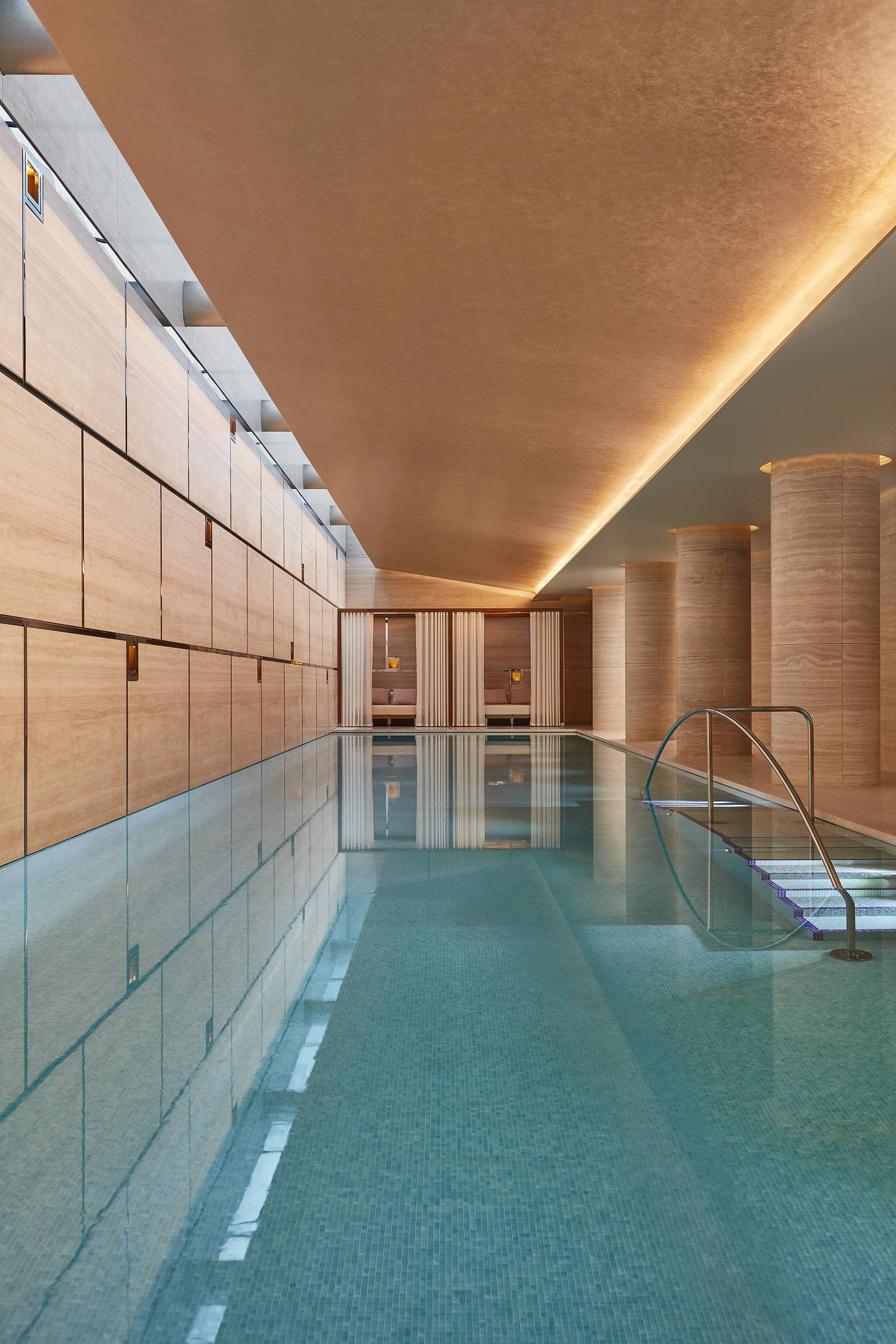 Surrenne pool 073.jpg