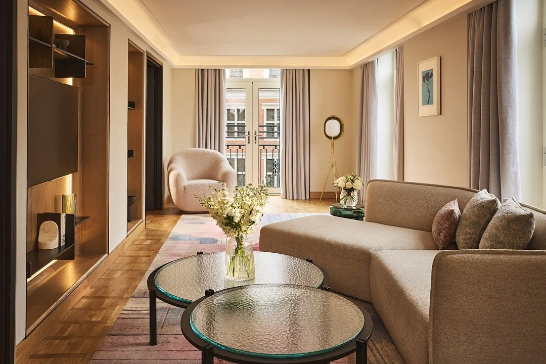 732 519 hero_V1_low.jpg