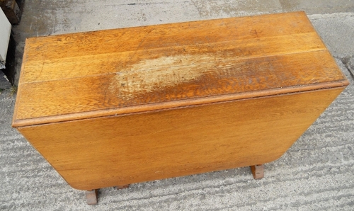 Furniture Restoration Rescuing A Damaged Oak Table With Beeswax