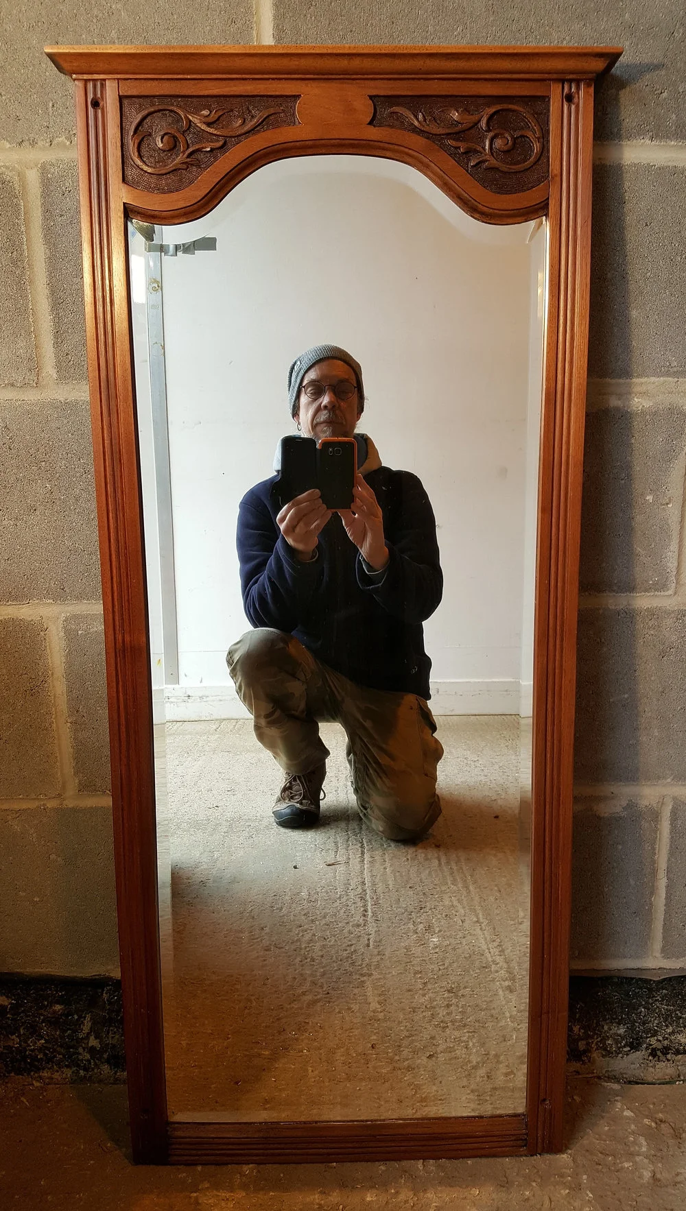 Mirror frame restoration; a problem and a novel use for our Brown beeswax polish.