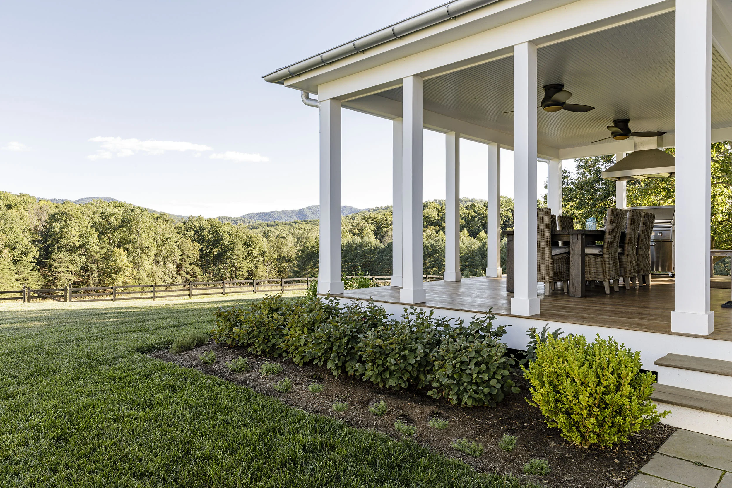 Pool_modern-landscape-architecture-Grounded_Anna-Boeschenstein_porch_garden.jpg