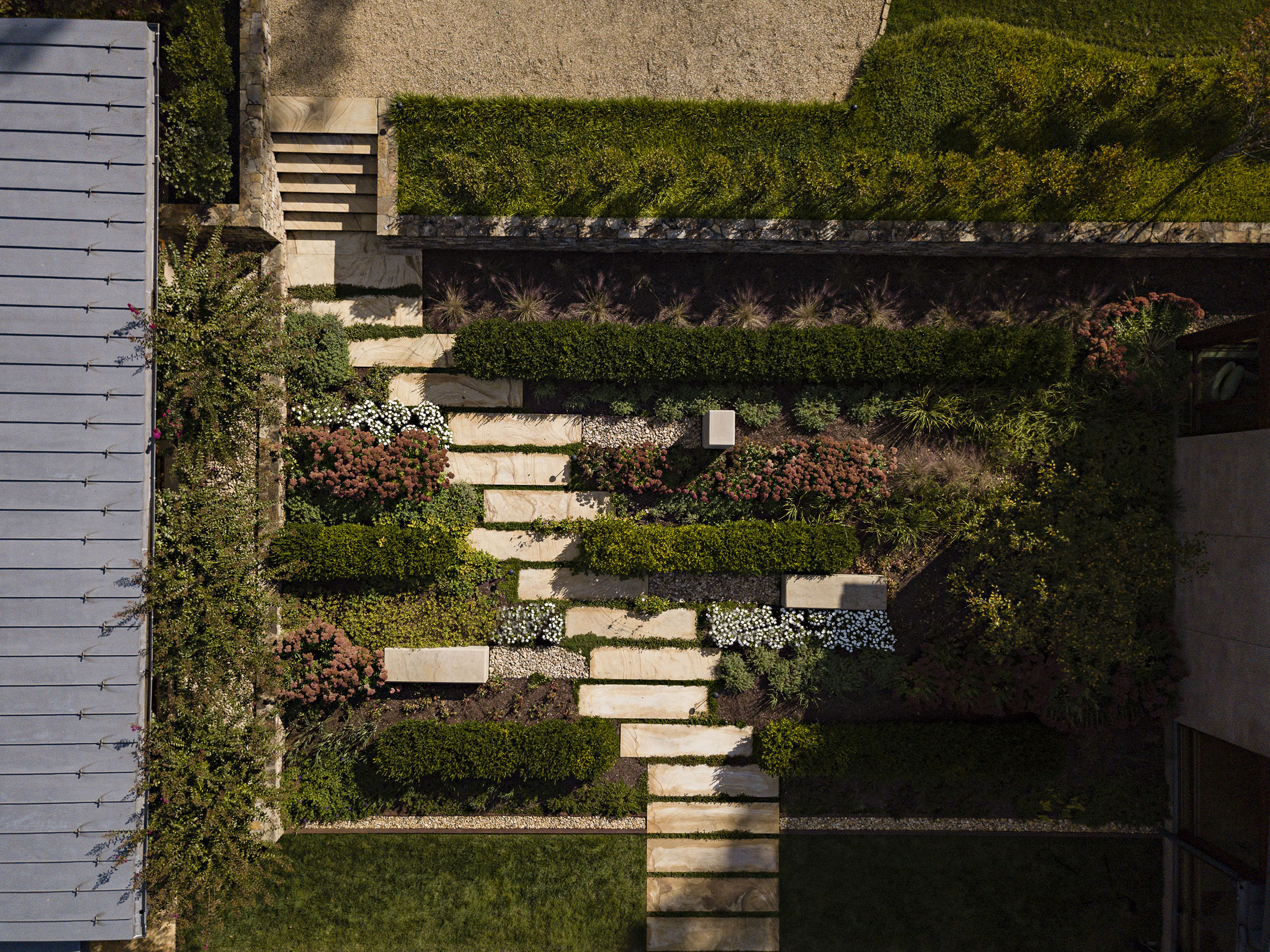 Grounded-sandstone-modern-landcape-architecture_charlottesville-planting2.jpg