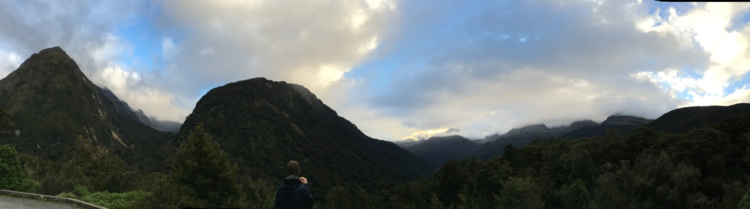 Perfect overlook for contemplating life and brushing teeth