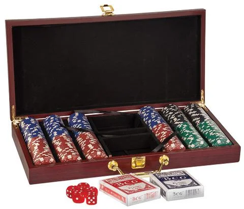 Rosewood Finish 300 Chip Poker Set- Case Size 15.25" x 7.5" (Includes Engraving)