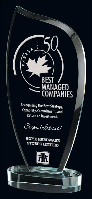 Quest Glass Award 2 Sizes (Includes Engraving)