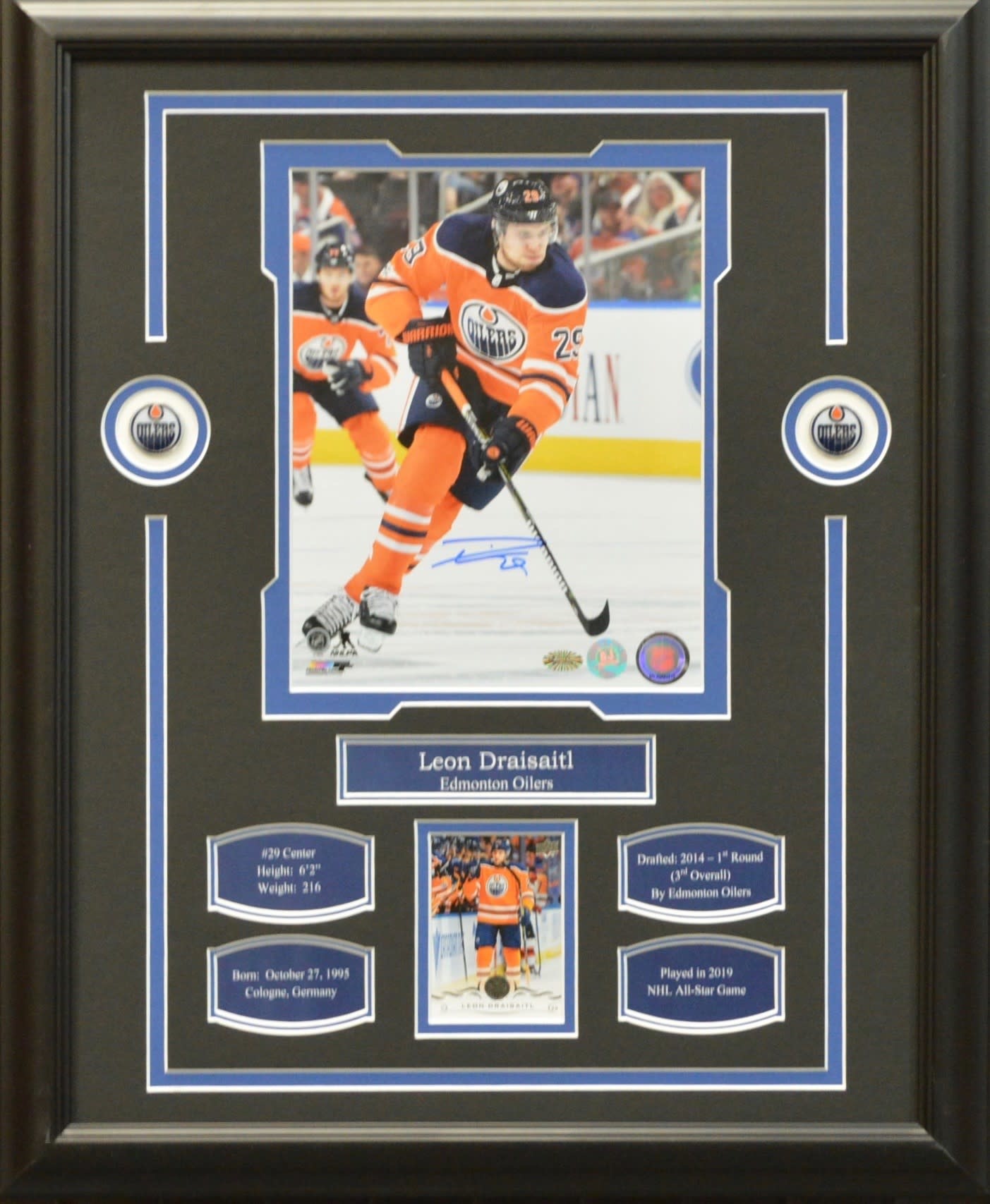 leon-draisaitl-autograph-16x20-frame-edmonton-oile.jpg