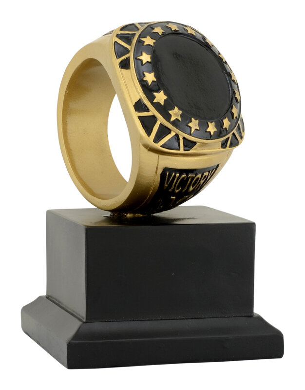 Victory Ring Trophy 5.5