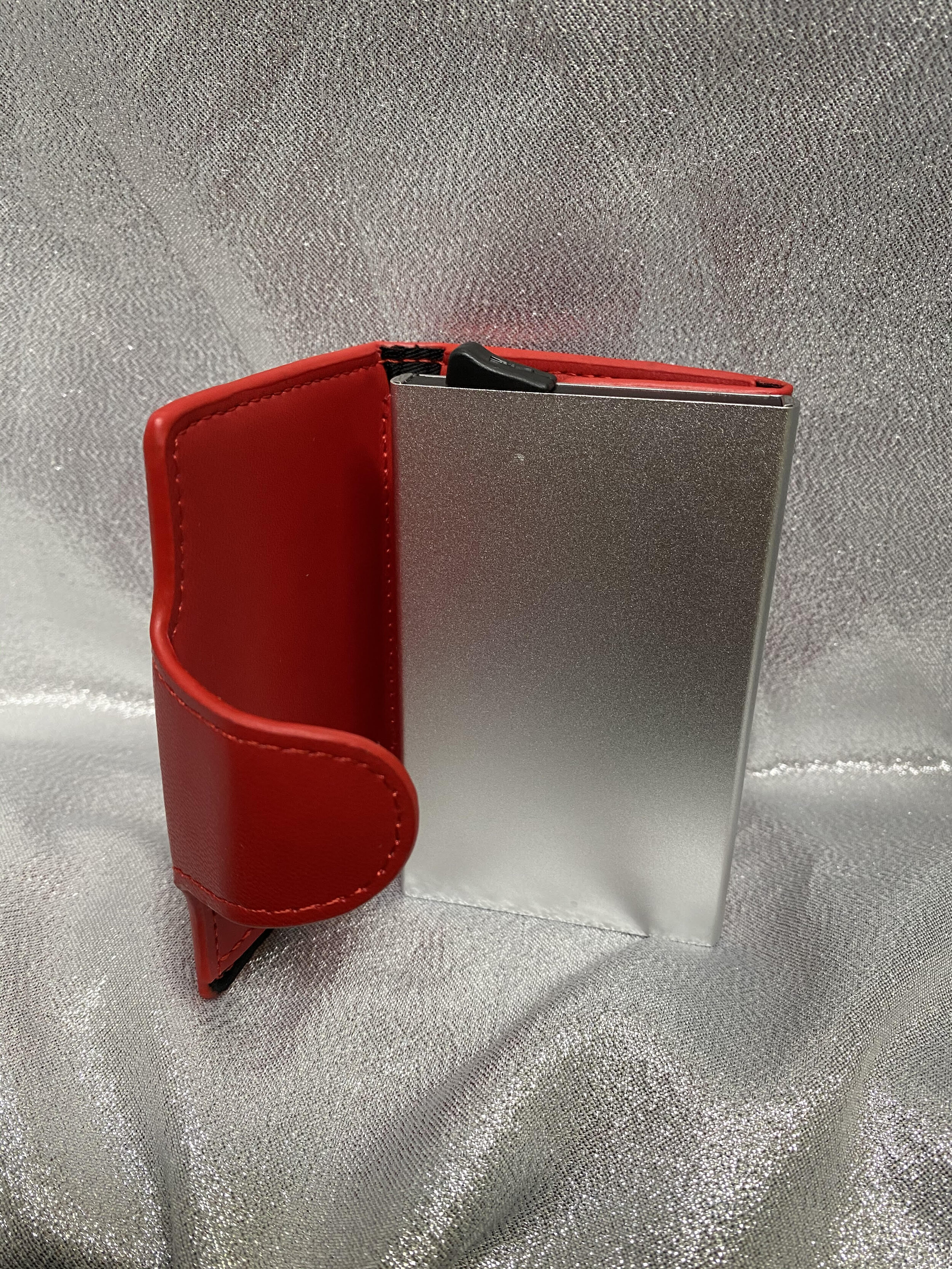 red wallet 3.jpg