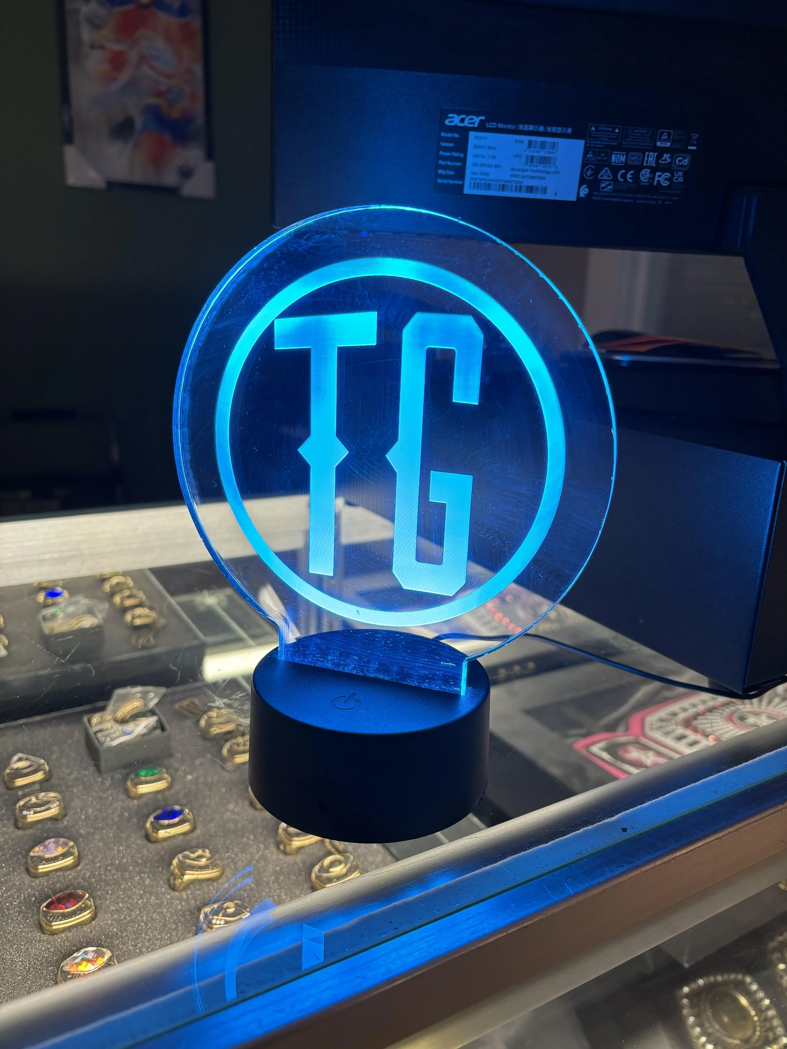Acrylic Round Black Lighted Base with Remote for 1/4" Acrylic