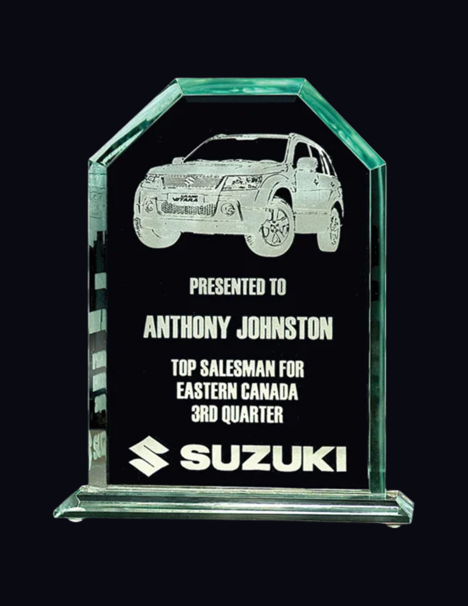 Windsor Glass Award- 3 Sizes (Includes Engraving)