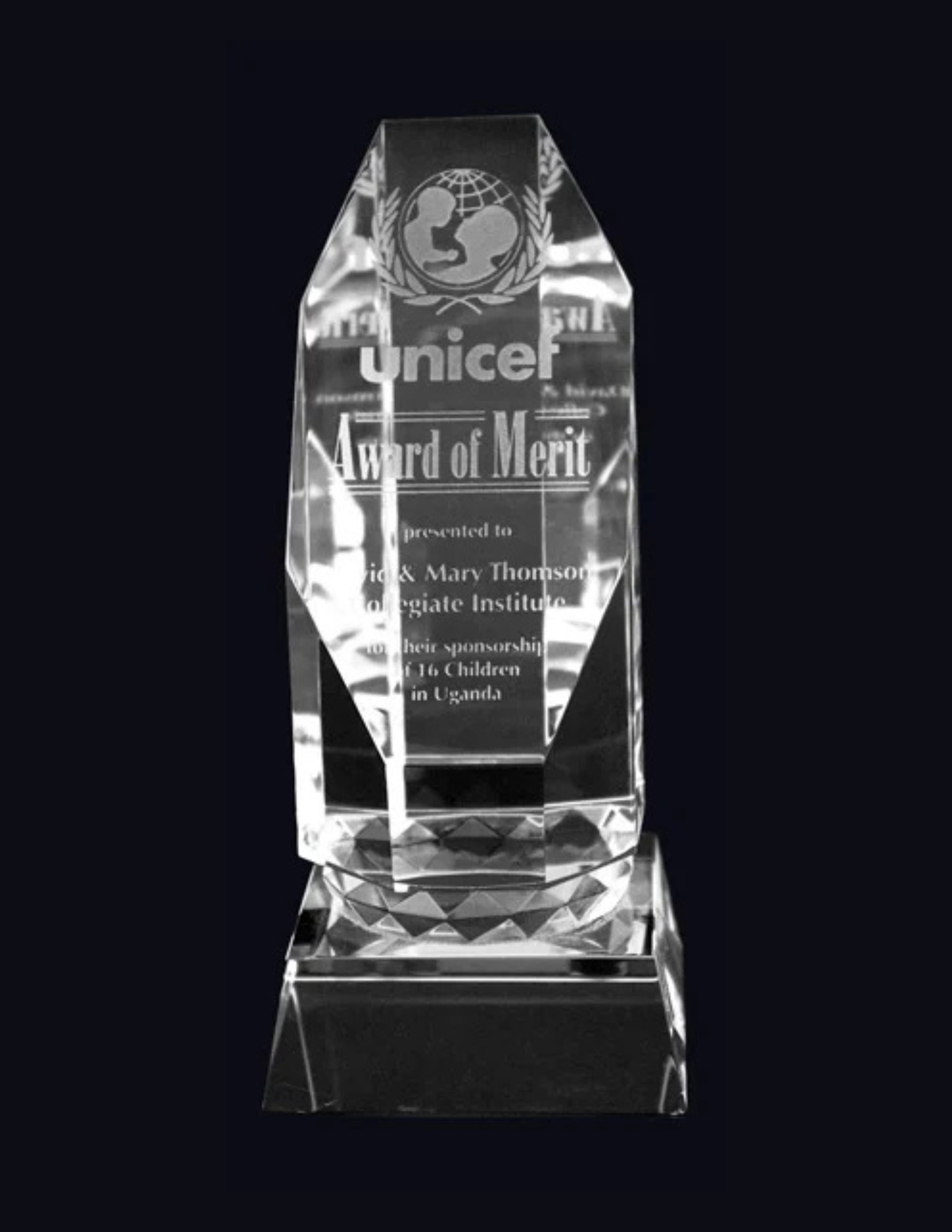 Newcastle Crystal Award 2 Sizes (Engraving Included)