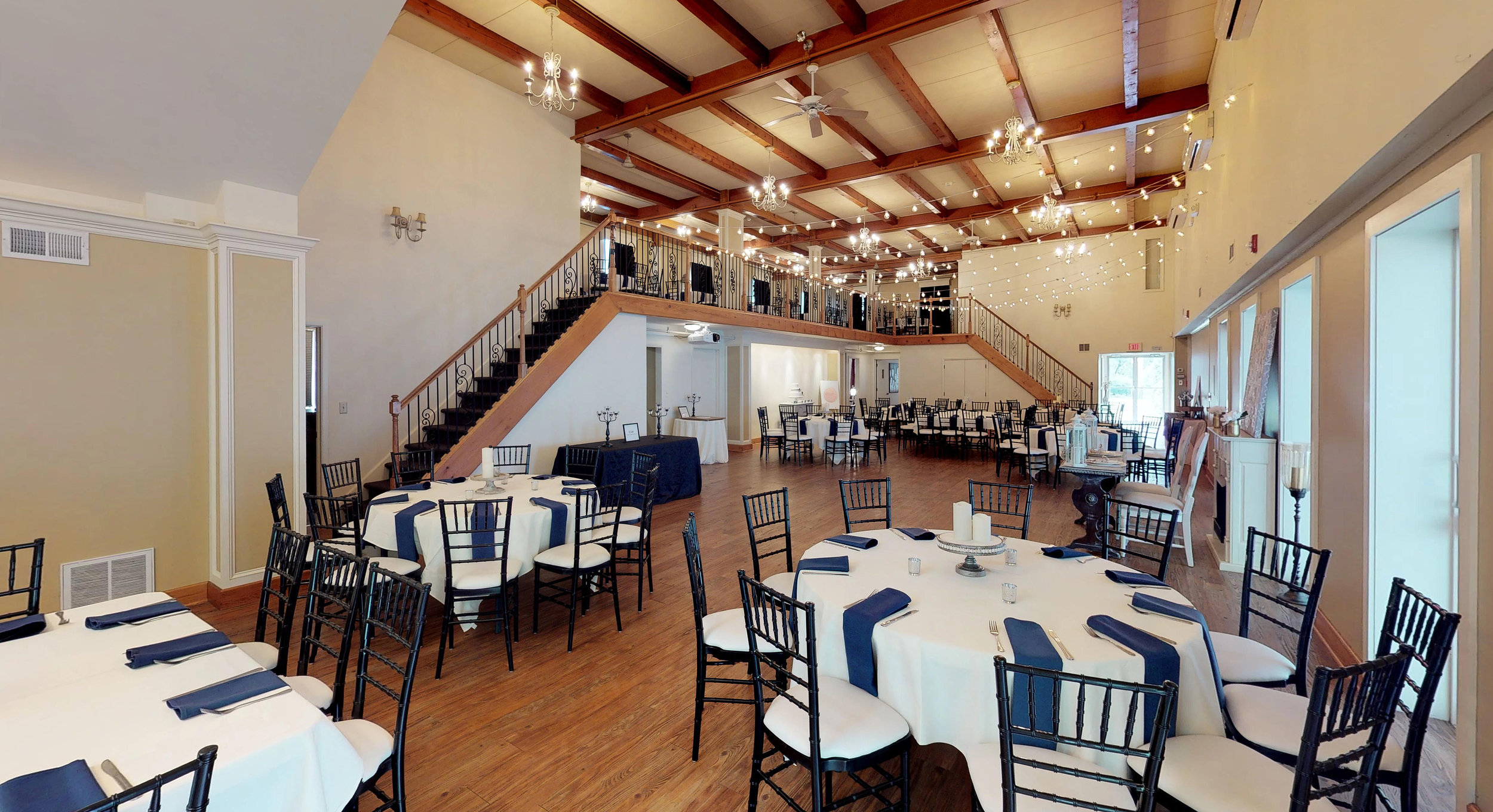 Reception Dining 1.jpg