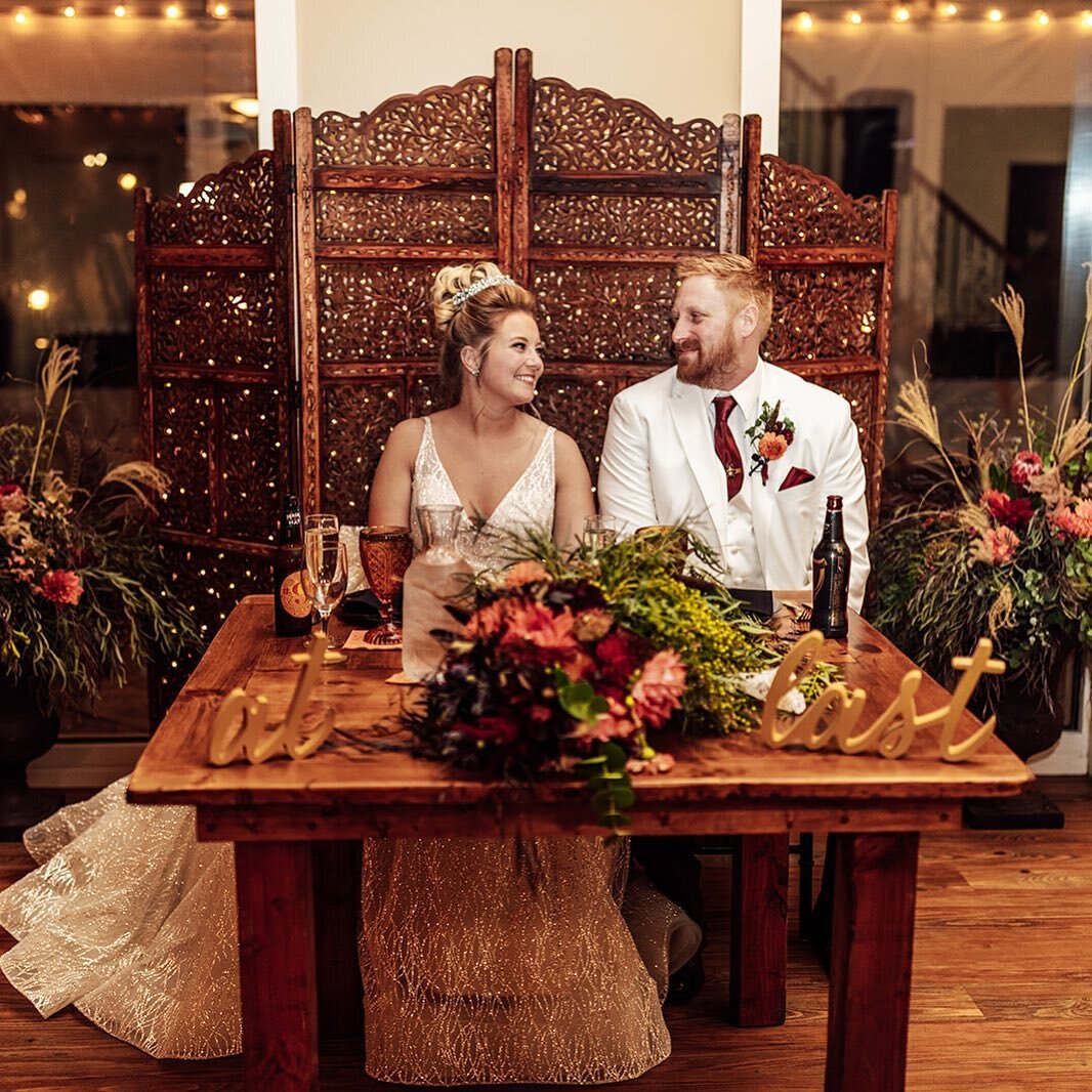 May you always be as happy as you are on your wedding day💕
📸: @jessicamannsphotography
.
.
.
 #newlyweds #justmarried #mrandmrs #rochesterwedding #rochesterweddingvenue #weddingvenue #reception #receptiondecor #rochesterny #rochesterbride #rocheste