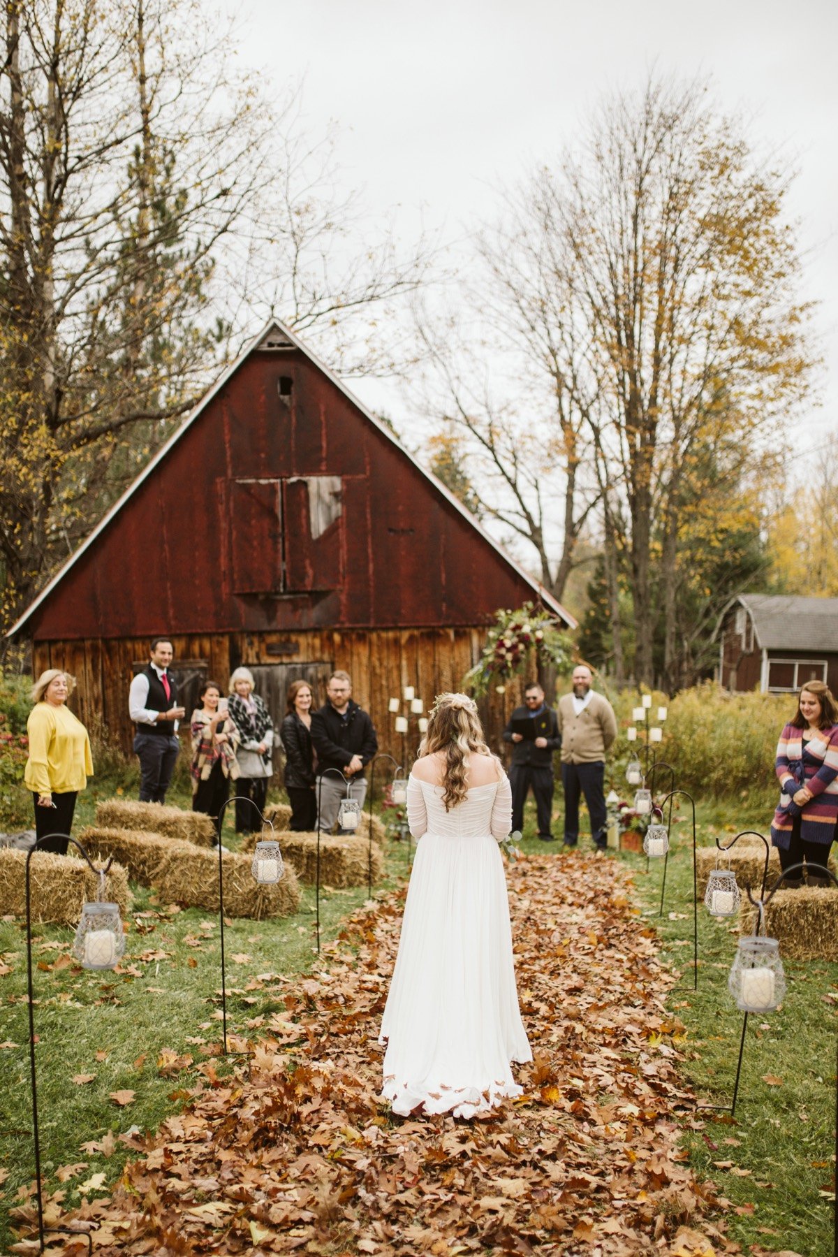 19_Upper Peninsula Michigan Fall Wedding at a Summer Home-0152.jpg