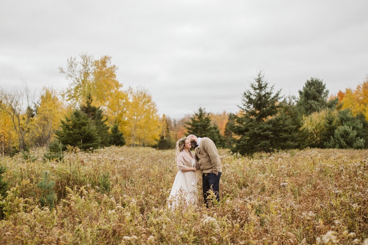 35_Upper Peninsula Michigan Fall Wedding at a Summer Home-0725.jpg