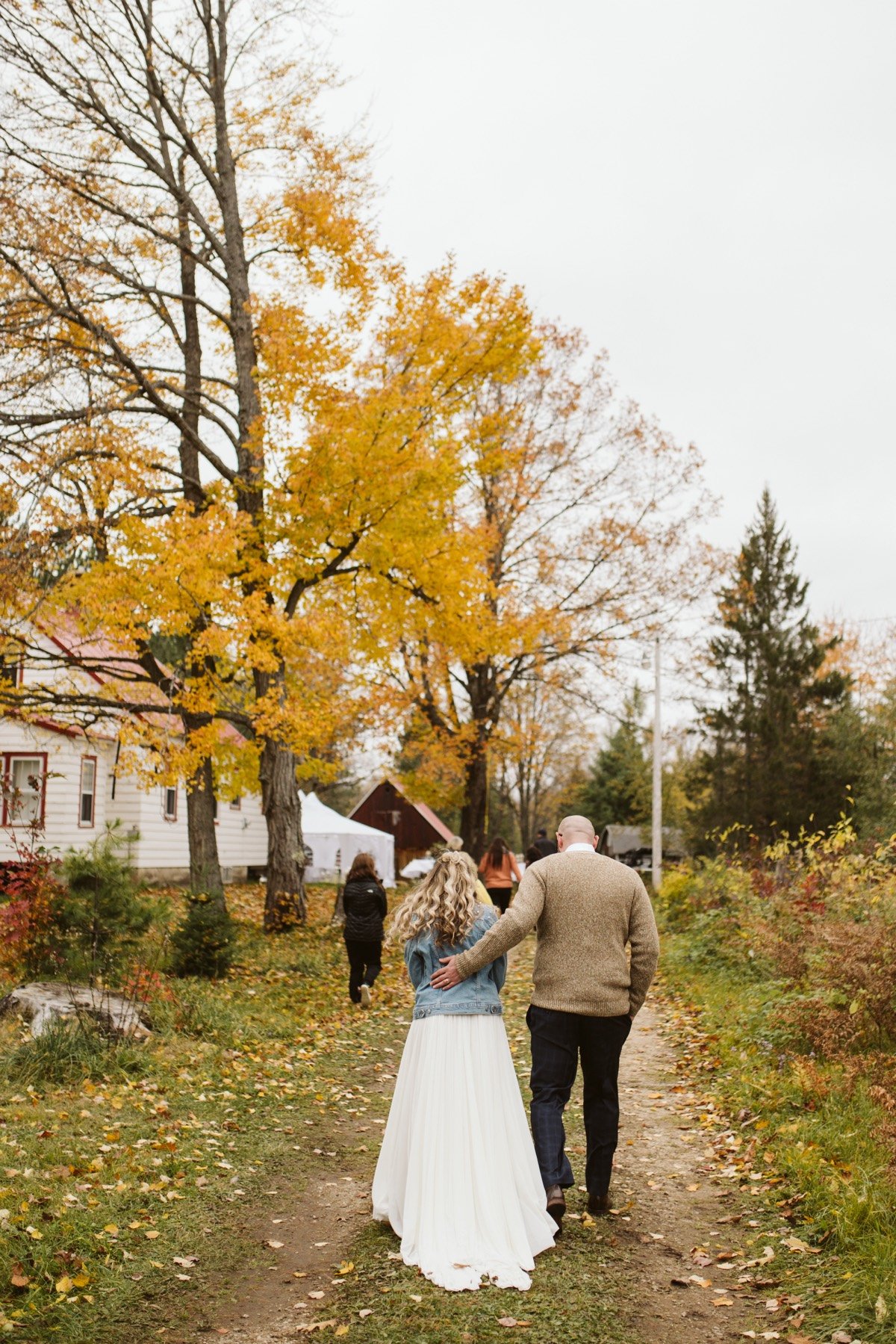 53_Upper Peninsula Michigan Fall Wedding at a Summer Home-0556.jpg