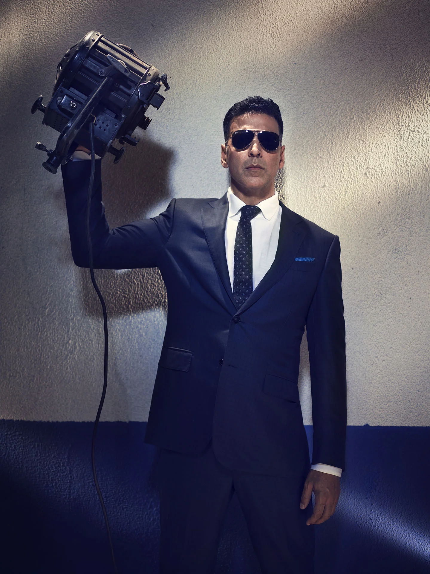 CJ MW AK 216 72600.jpg