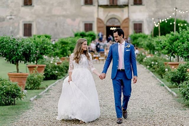 Beautiful wedding in Florence.
.
.
With @oliviasodi_wed
@luigidegregorio
@flowersliving
@villamediceadililliano @galateoricevimenti
@costi_make_up @almaproject247 @portofino50mood @teresa.hagmaier.hair
.
.
.
.
.
.
.
.
.
.
.
#weddinginflorence #weddin
