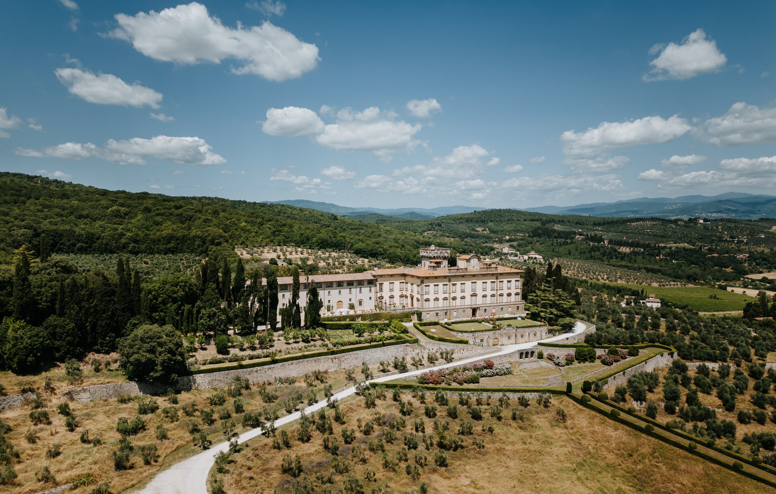 Wedding Photographer in Tuscany Italy Torre a Cona