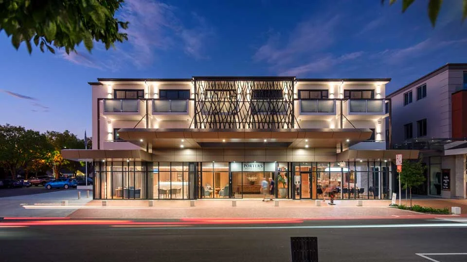 porters-hotel-2.jpg