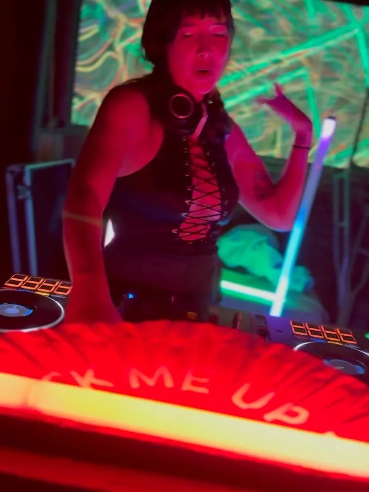 My mix from Nood Ranch Campout is up! 
In the first 30 min of my set I experienced mic feedback/tech issues (slide 2 lol) which threw me off. Ngl as an overthinker, I felt like I was starting to crash out, making dumb mistakes (e.g. my boob turning