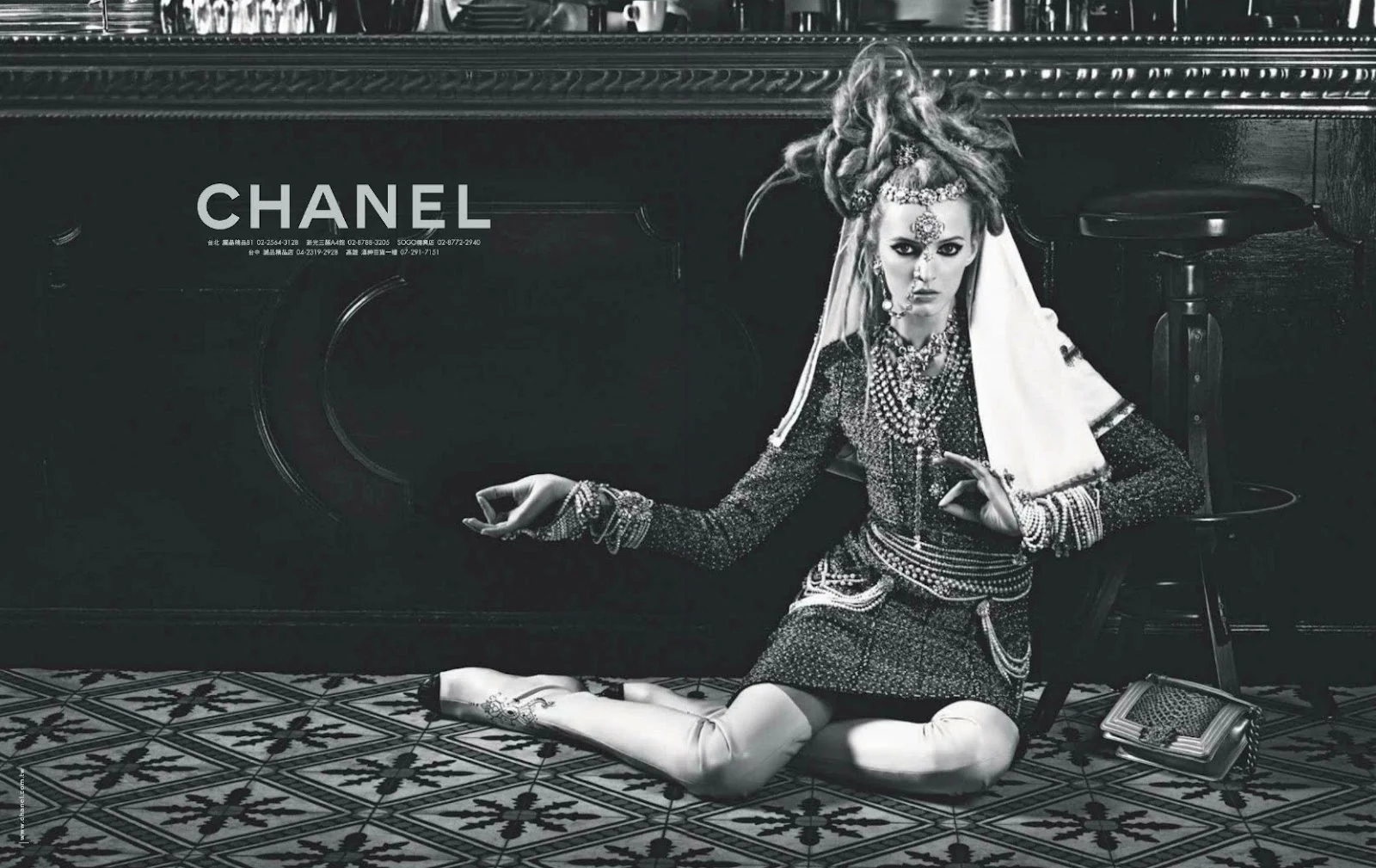 CHanel-Pre-Fall-2012-Campaign-03.jpg