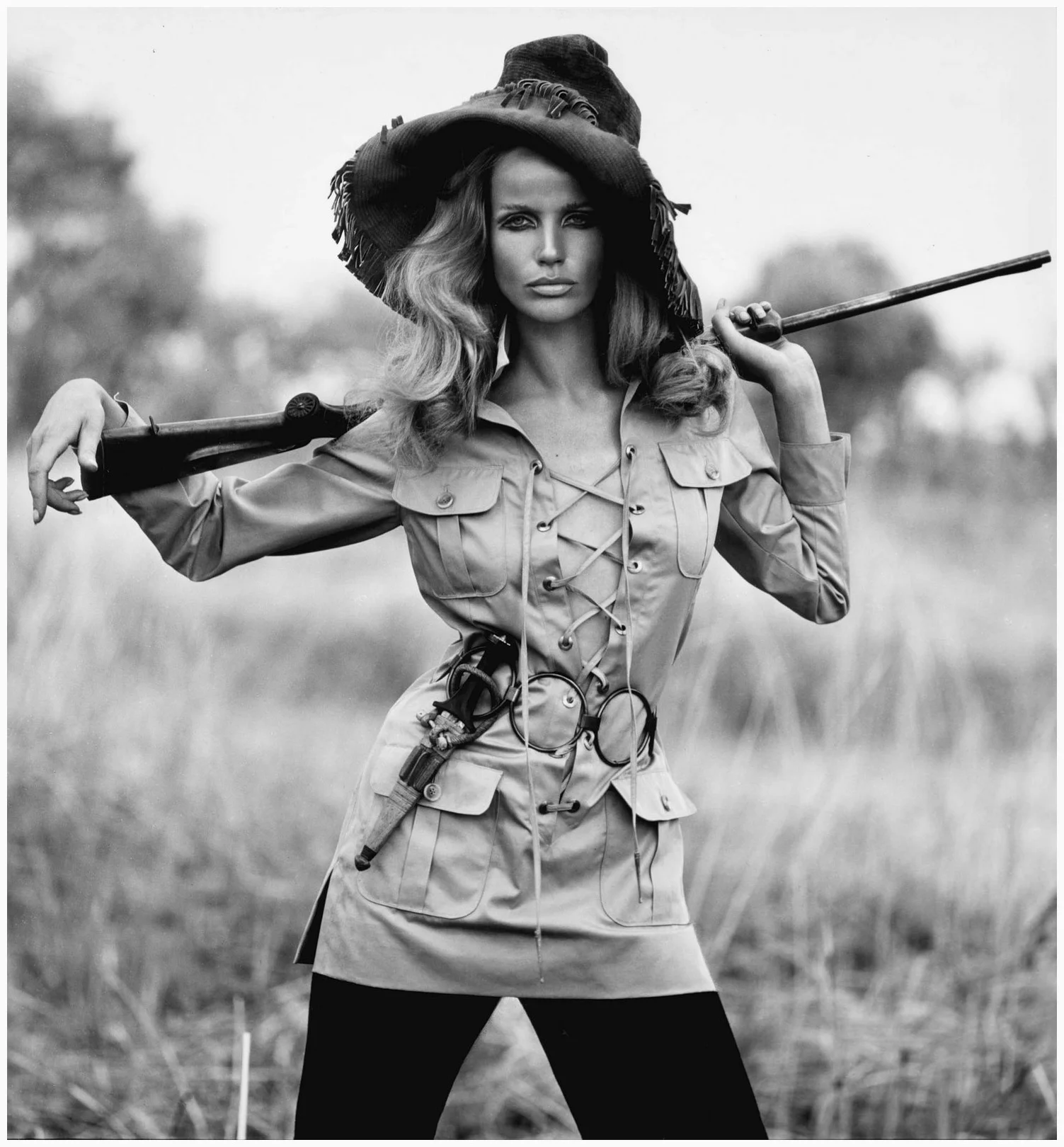 veruschka-in-yves-saint-laurent-1968-photo-franco-rubartelli.jpg